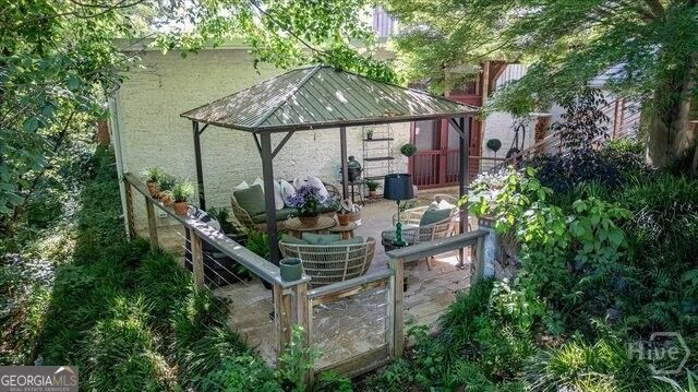 585 White Circle 402, Athens, GA 30605