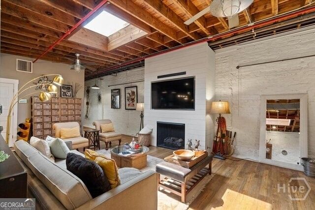 585 White Circle 402, Athens, GA 30605