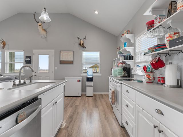 25112 Fm 457, Sargent, TX 77414