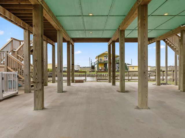 25112 Fm 457, Sargent, TX 77414