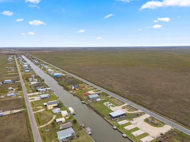 25112 Fm 457, Sargent, TX 77414