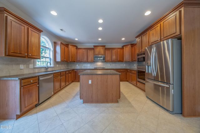 621 Halcyon Meadow Drive, Cary, NC 27519