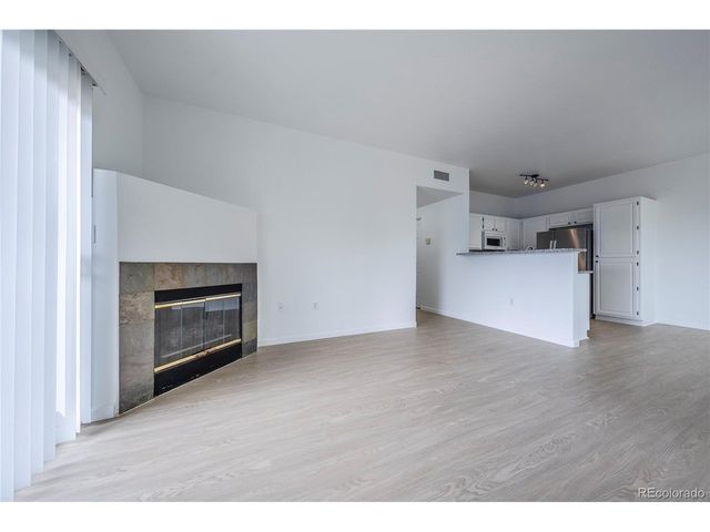 3701 Cactus Creek Ct 102, Highlands Ranch, CO 80126