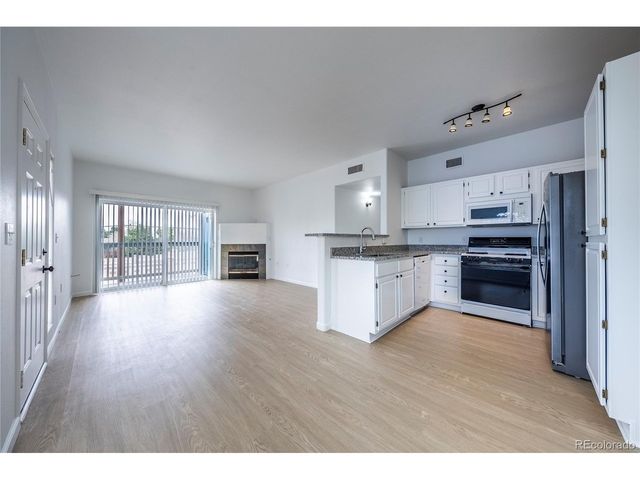 3701 Cactus Creek Ct 102, Highlands Ranch, CO 80126