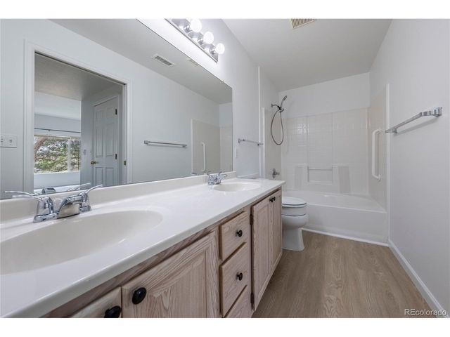 3701 Cactus Creek Ct 102, Highlands Ranch, CO 80126