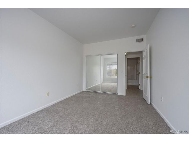 3701 Cactus Creek Ct 102, Highlands Ranch, CO 80126