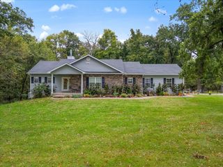 9551 I-70 DR NE, Columbia, MO 65202