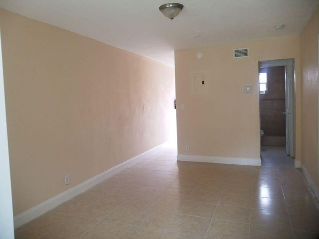 418 NW 13th Avenue, Fort Lauderdale, FL 33311