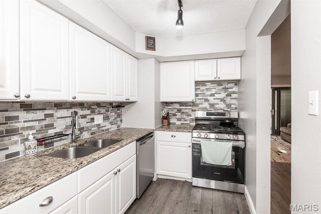 2034 Falling Brook Drive, Maryland Heights, MO 63043