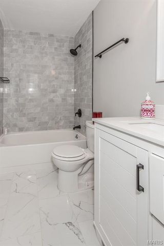 2034 Falling Brook Drive, Maryland Heights, MO 63043