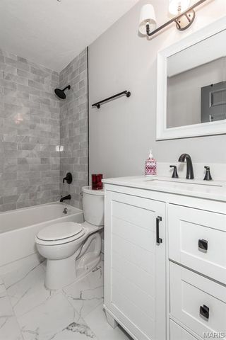 2034 Falling Brook Drive, Maryland Heights, MO 63043