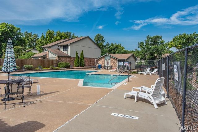 2034 Falling Brook Drive, Maryland Heights, MO 63043