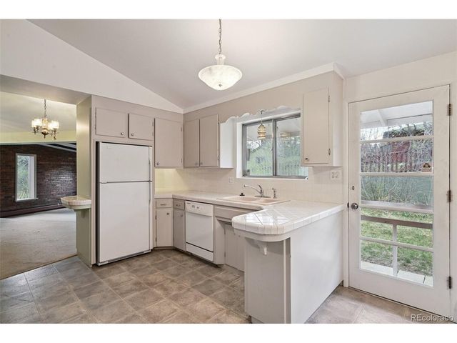 6118 S Lakeview St, Littleton, CO 80120