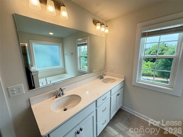 11440 Westbranch Parkway, Davidson, NC 28036