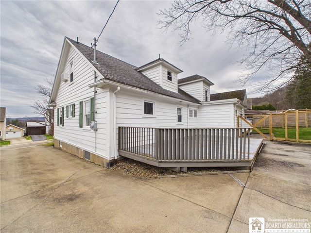 422 York Street, Olean, NY 14760