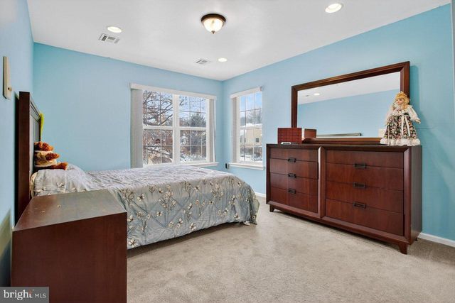 100 ASHFORD DRIVE, Plainsboro, NJ 08536