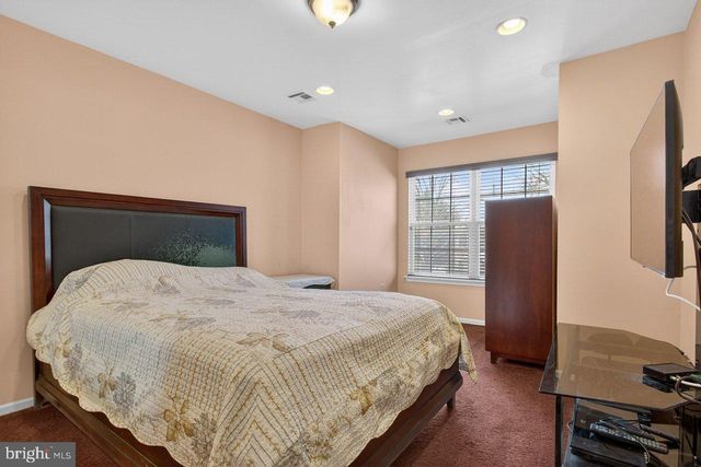 100 ASHFORD DRIVE, Plainsboro, NJ 08536