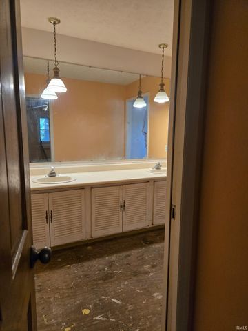 2920 Kissel Road, Evansville, IN 47720