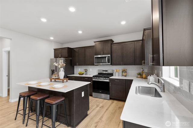 18815 111th Avenue E, Puyallup, WA 98374