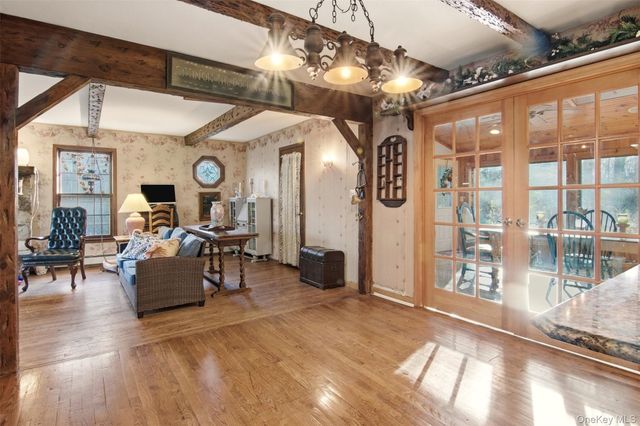 105 Rustic Road, Port Jefferson, NY 11777