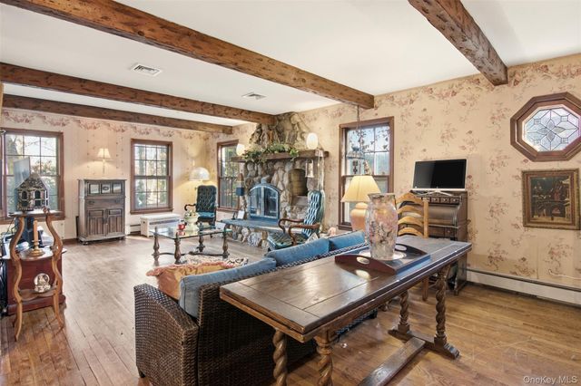 105 Rustic Road, Port Jefferson, NY 11777