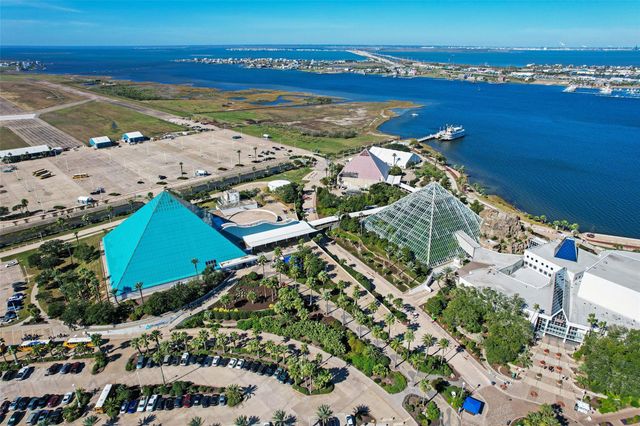 16507 Jamaica Beach Road, Jamaica Beach, TX 77554