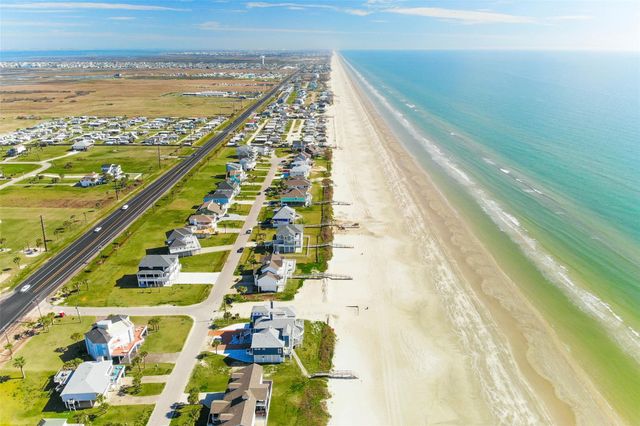 16507 Jamaica Beach Road, Jamaica Beach, TX 77554