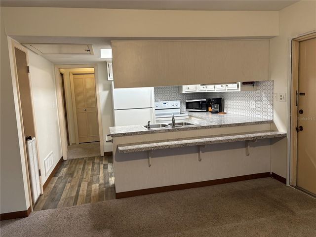 5433 PALM DRIVE, New Port Richey, FL 34652