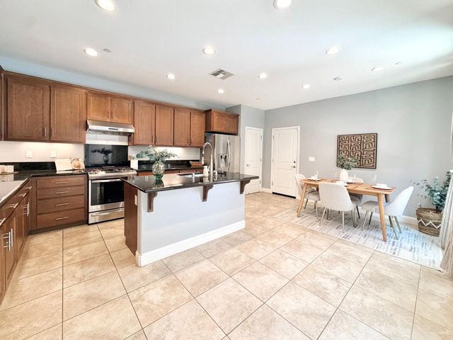 3216 Koso Ter, Davis, CA 95618