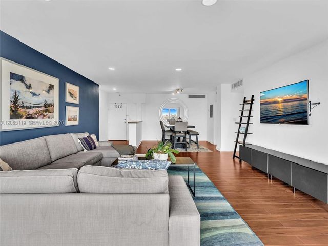 2451 S Brickell Avenue 20M, Miami, FL 33129