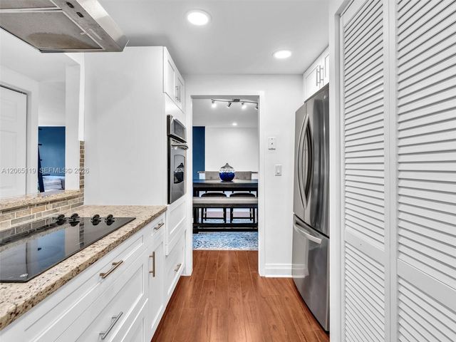 2451 S Brickell Avenue 20M, Miami, FL 33129