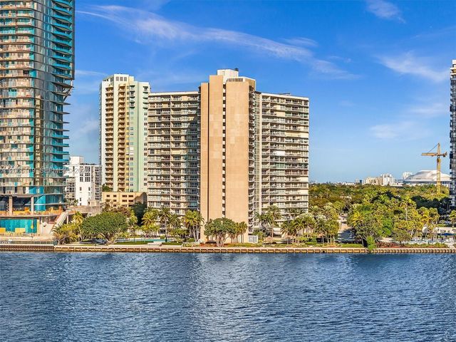 2451 S Brickell Avenue 20M, Miami, FL 33129