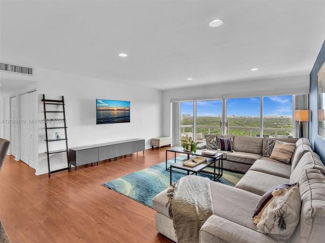 2451 S Brickell Avenue 20M, Miami, FL 33129