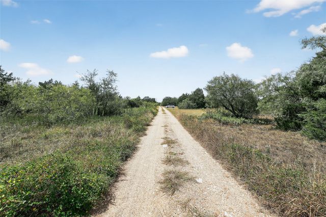TBD TRACT B McDonald LN W J, Cedar Creek, TX 78612