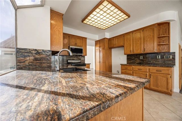 40705 Mountain Pride Drive, Murrieta, CA 92562