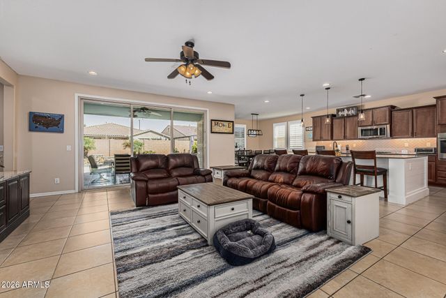 3700 E BLUE SPRUCE Lane, Gilbert, AZ 85298