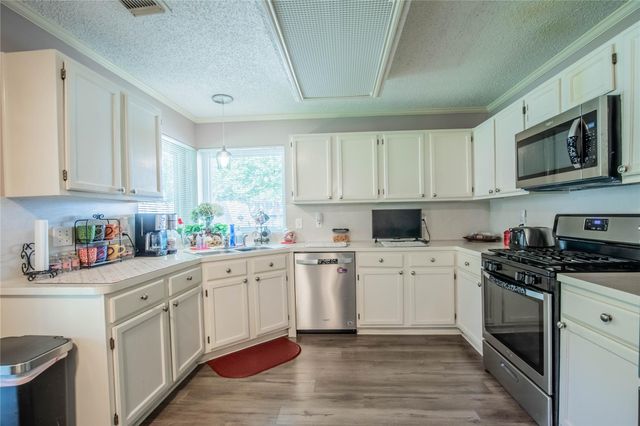 1631 Ridgebriar Drive, Houston, TX 77014