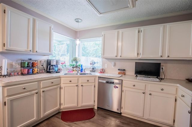 1631 Ridgebriar Drive, Houston, TX 77014