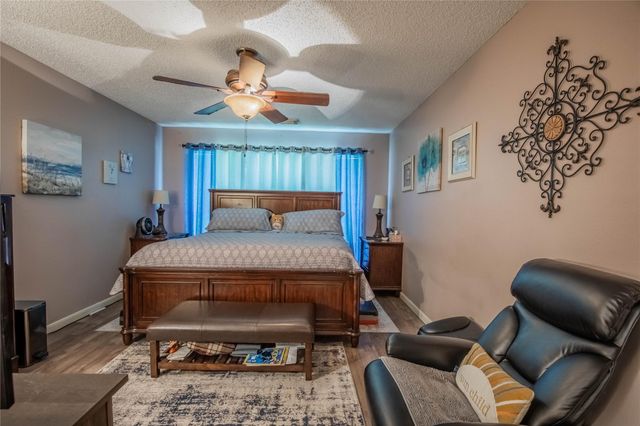 1631 Ridgebriar Drive, Houston, TX 77014