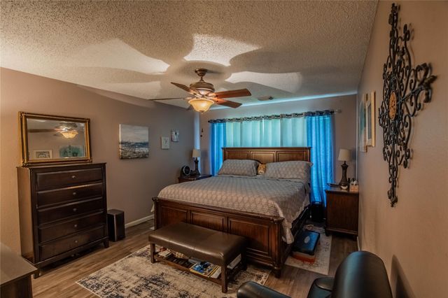 1631 Ridgebriar Drive, Houston, TX 77014
