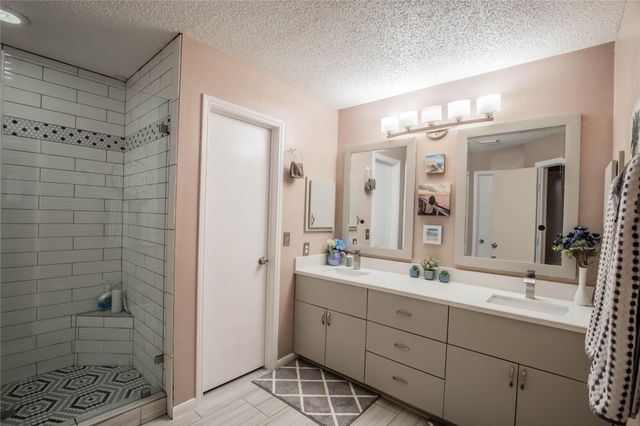 1631 Ridgebriar Drive, Houston, TX 77014