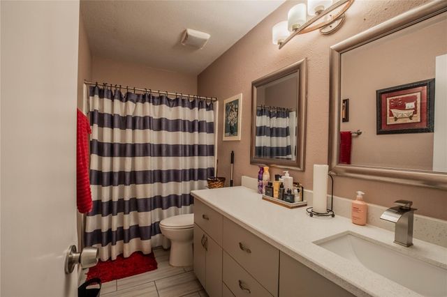 1631 Ridgebriar Drive, Houston, TX 77014