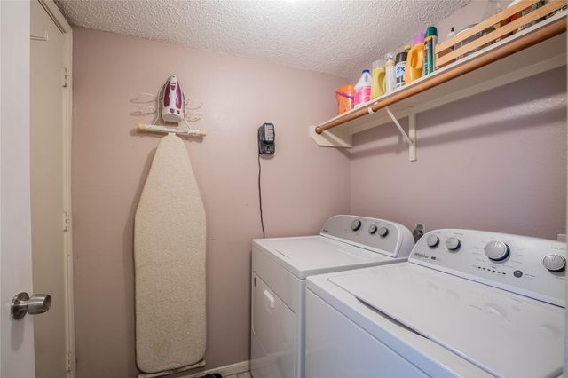 1631 Ridgebriar Drive, Houston, TX 77014