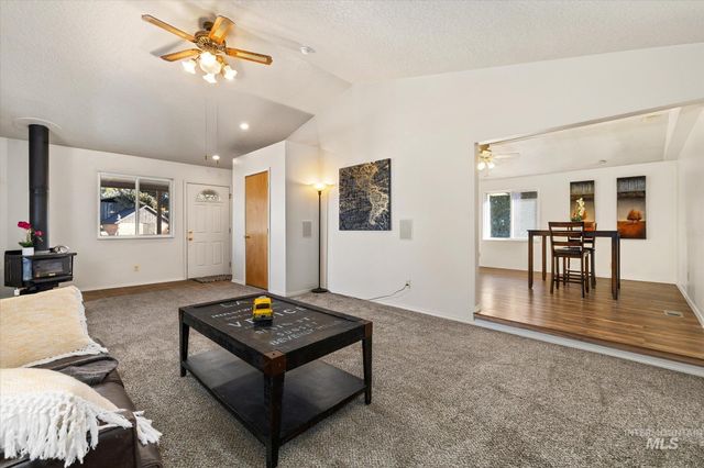 9820 Highway 44, Middleton, ID 83644