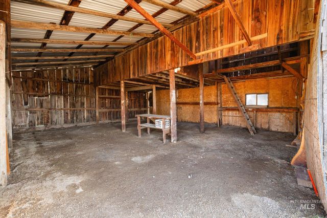 9820 Highway 44, Middleton, ID 83644