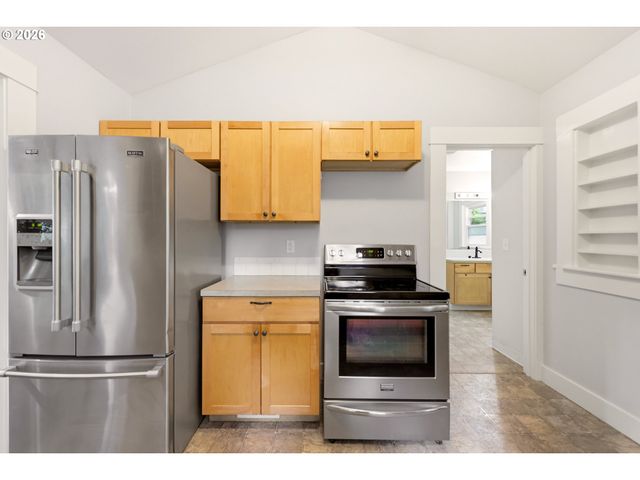 1107 W POWELL Blvd, Gresham, OR 97030