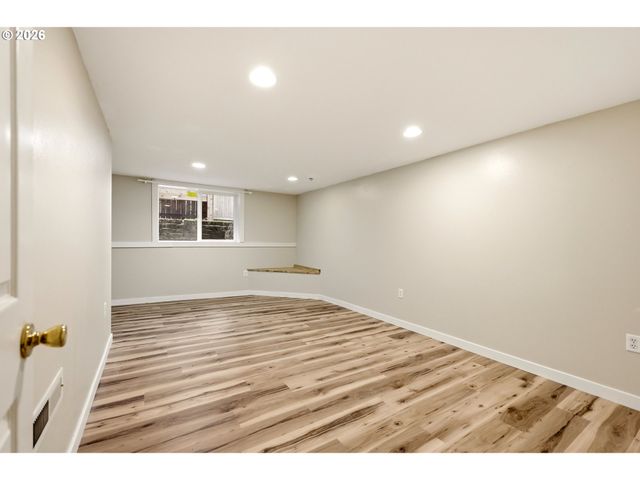 1107 W POWELL Blvd, Gresham, OR 97030