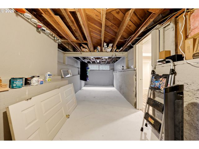 1107 W POWELL Blvd, Gresham, OR 97030