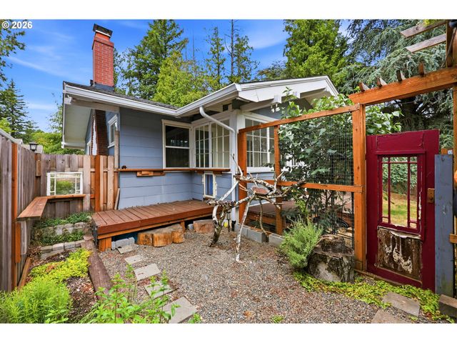 1107 W POWELL Blvd, Gresham, OR 97030