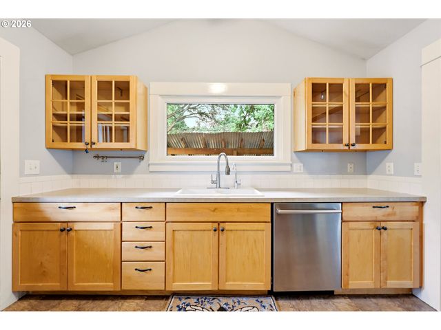 1107 W POWELL Blvd, Gresham, OR 97030